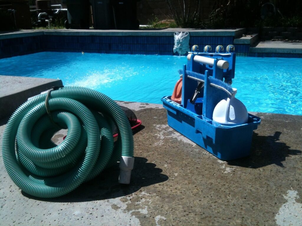 Pool-Cleaning-Equipment